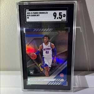 2020 Panini Chronicles Saddiq Bey Detroit Pistons XR Refractor RC-SGC 9.5
